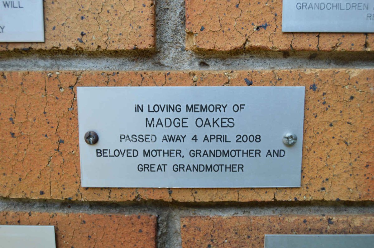 OAKES Madge -2008