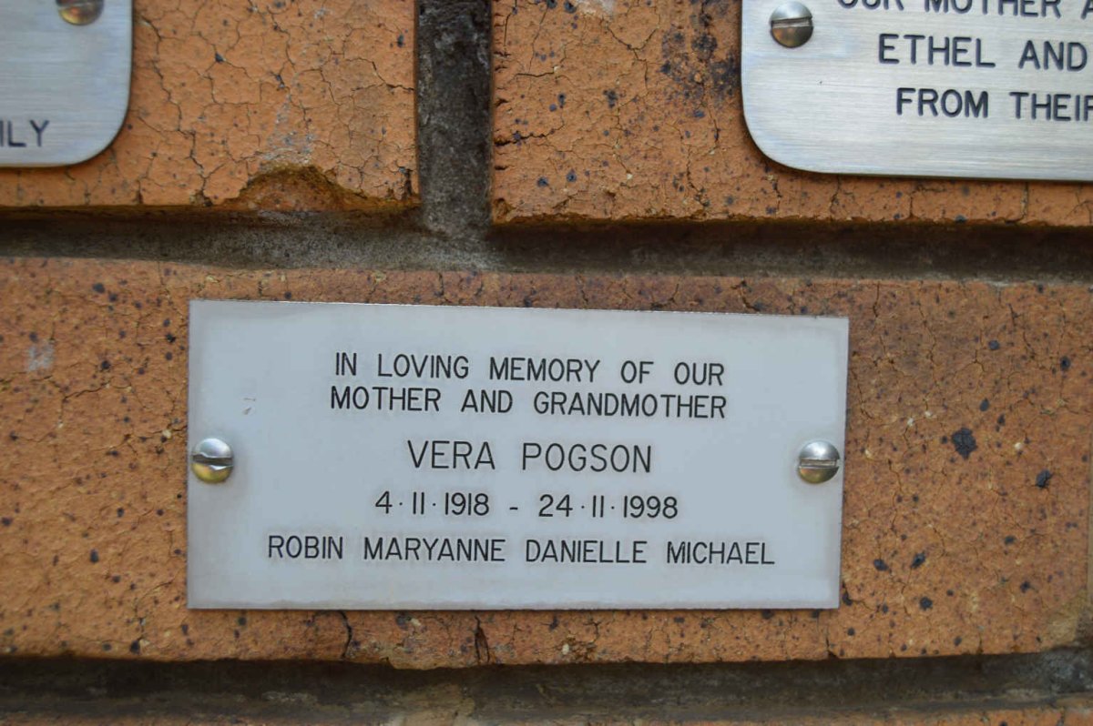 POGSON Vera 1918-1998