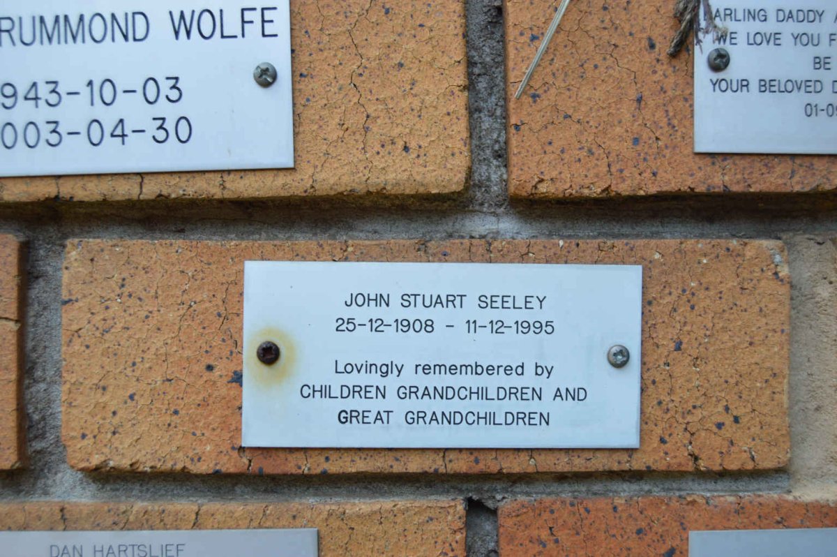 SEELEY John Stuart 1908-1995