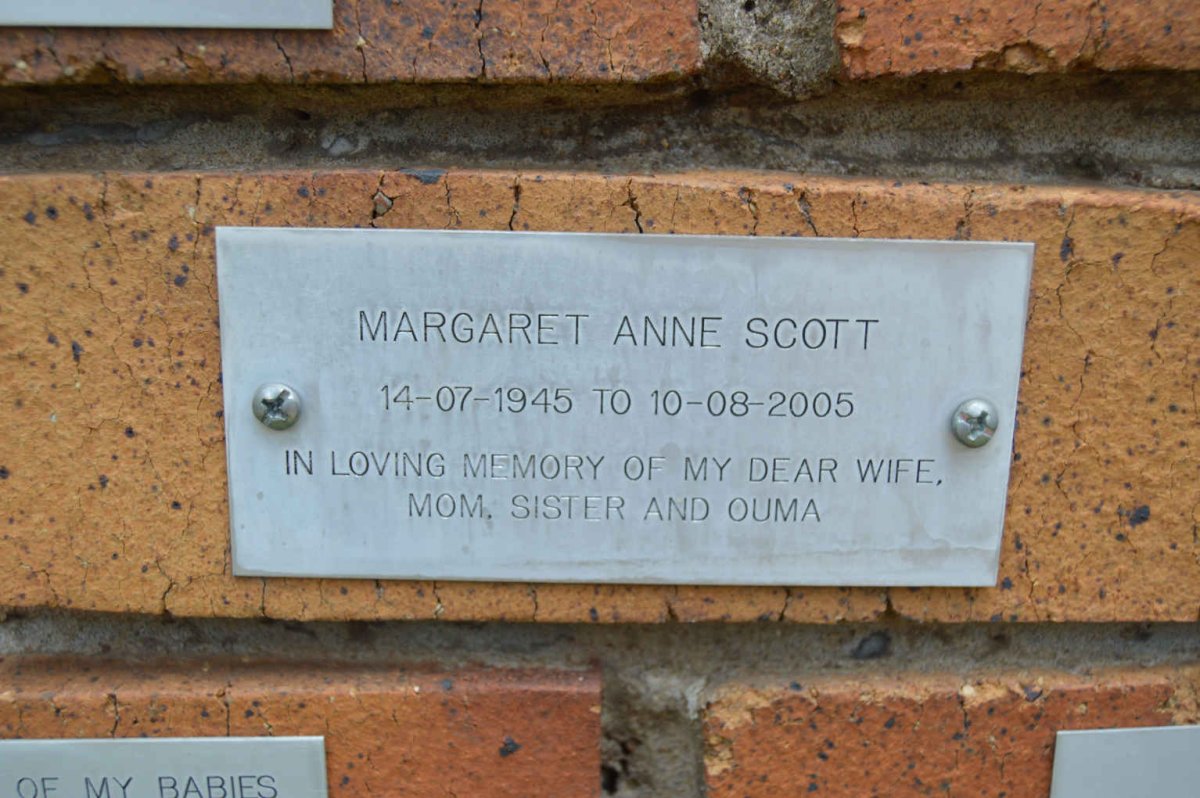 SCOTT Margaret Anne 1945-2005