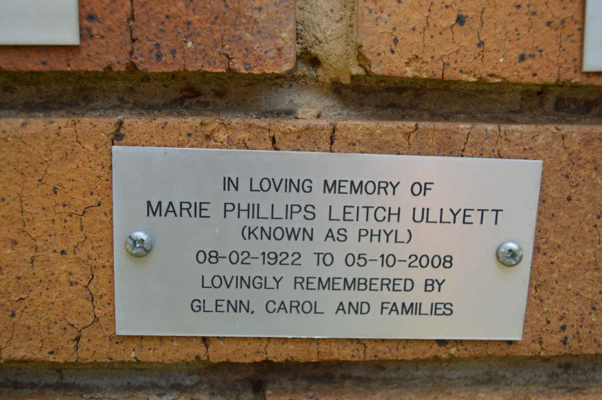 ULLYETT Marie Phillips Leitch 1922-2008