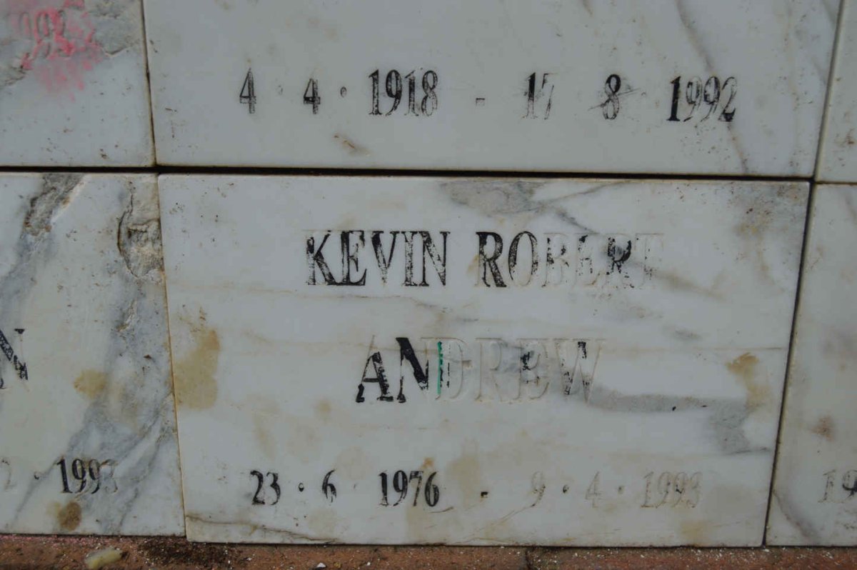 ANDREW Kevin Robert 1976-1993