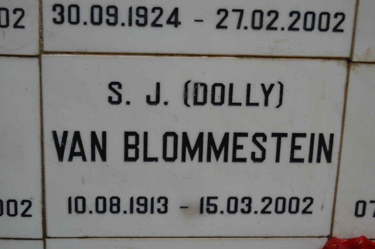 BLOMMESTEIN S.J., van 1913-2002