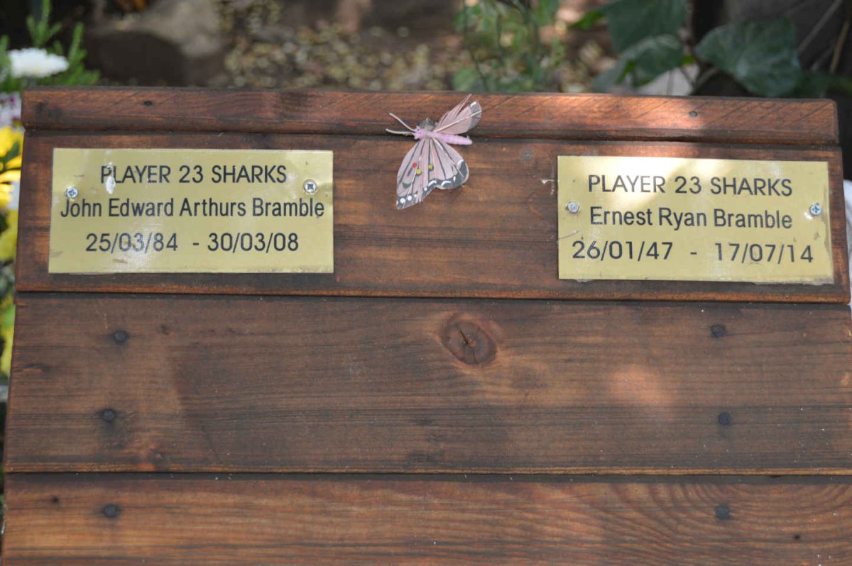BRAMBLE Ernest Ryan 1947-2014 :: BRAMBLE John Edward Arthurs 1984-2008
