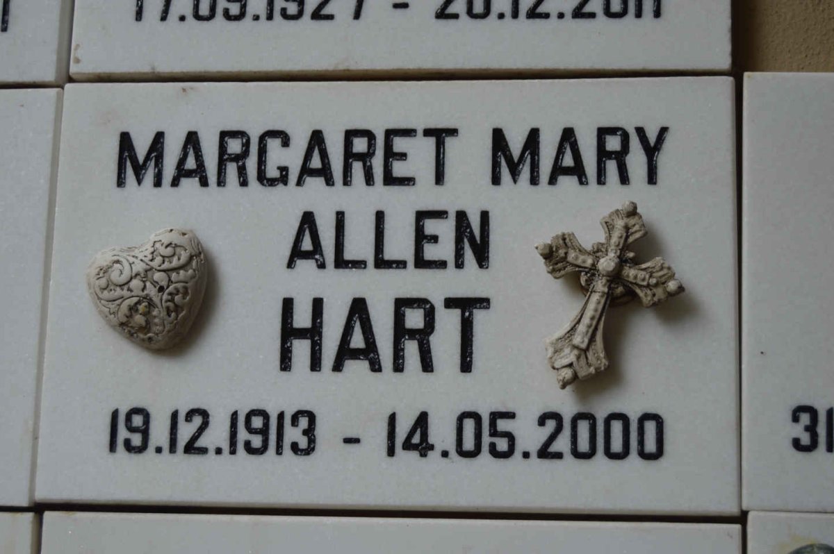 HART Margaret Mary Allen 1913-2000