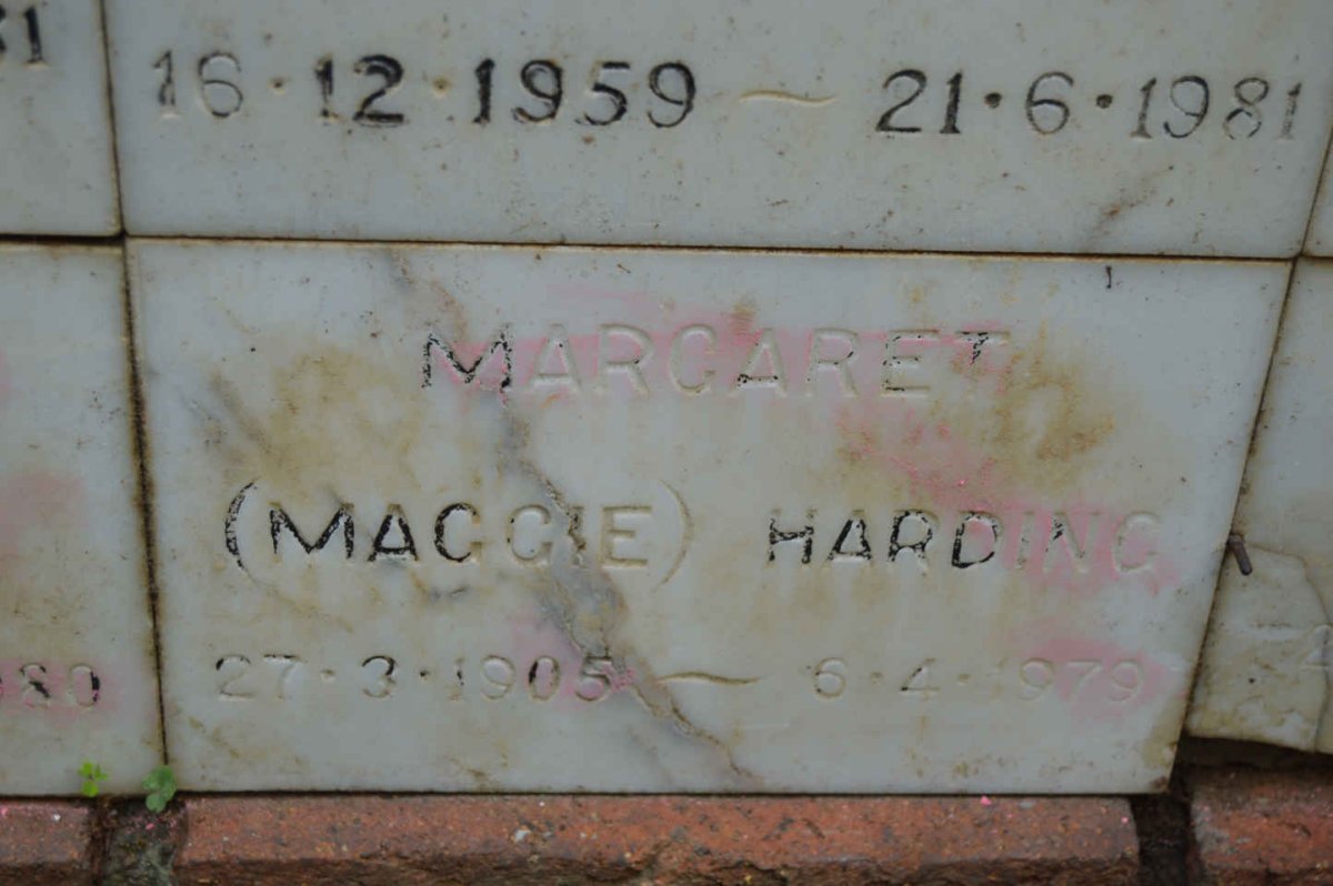 HARDING Margaret 1905-1979