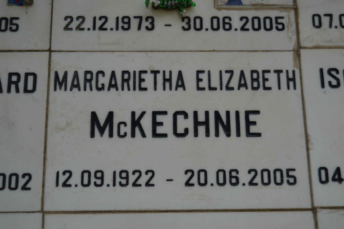 McKECHNIE Margarietha Elizabeth 1922-2005