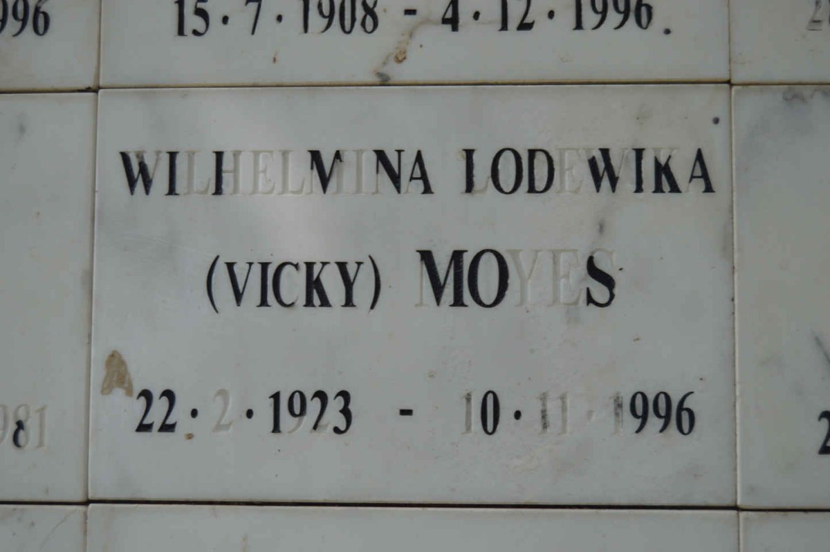 MOYES Wilhelmina Lodewika 1923-1996