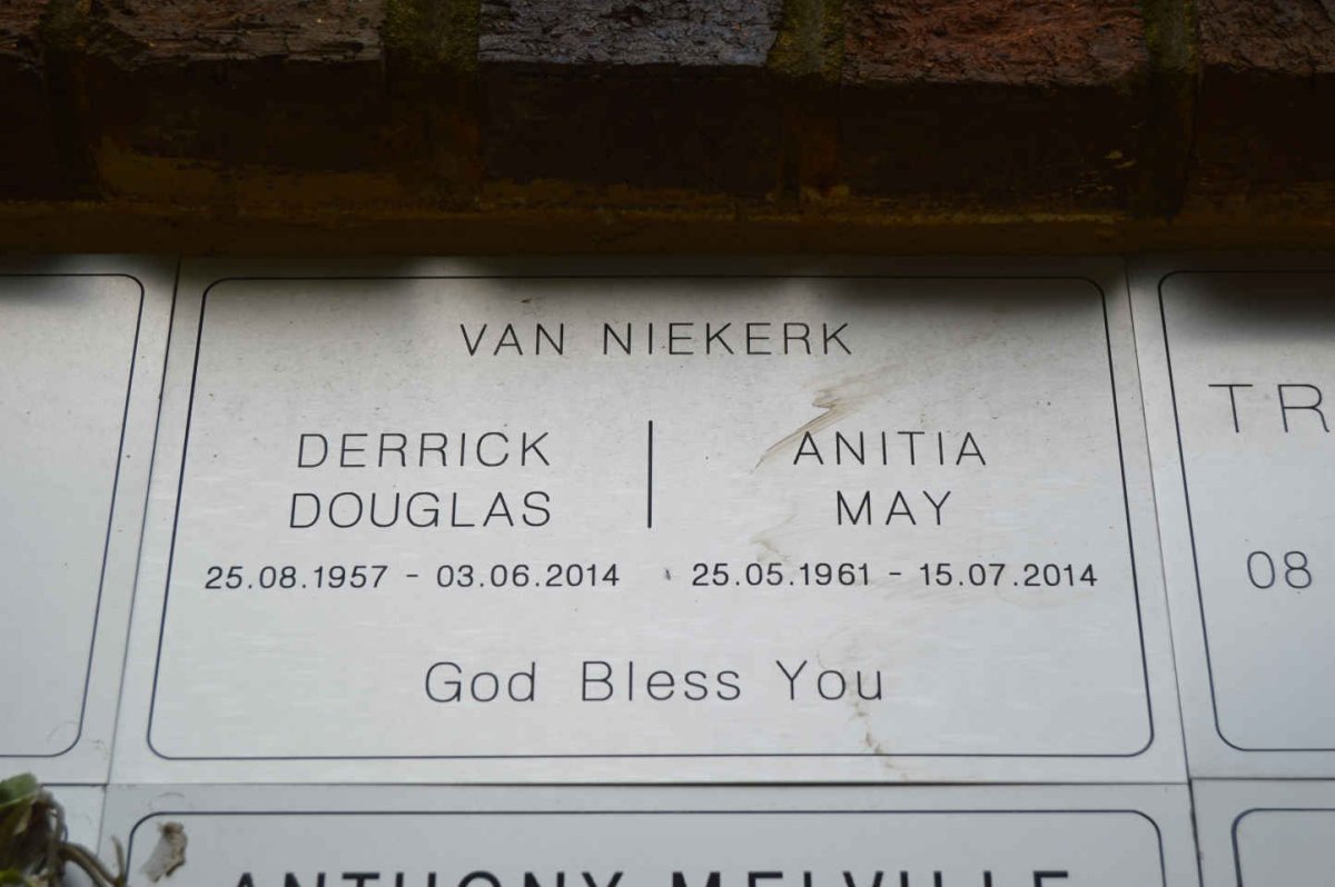 NIEKERK Derrick Douglas, van 1957-2014 &amp; Anitia May 1961-2014