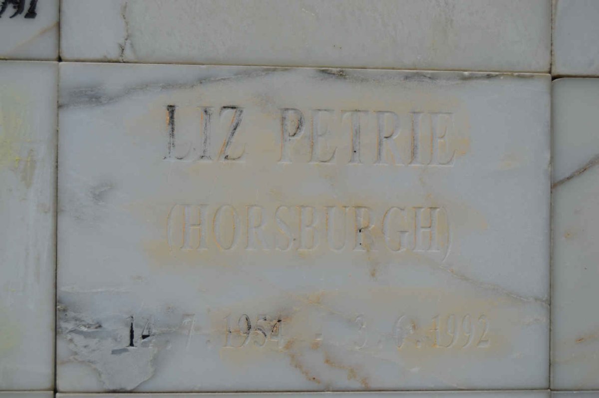 PETPIE Liz nee HORSBURGH 1954-1992