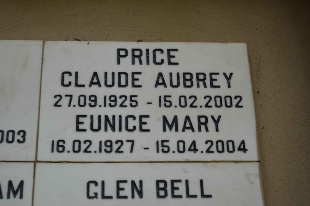 PRICE Claude Aubrey 1925-2002 &amp; Eunice Mary 1927-2004