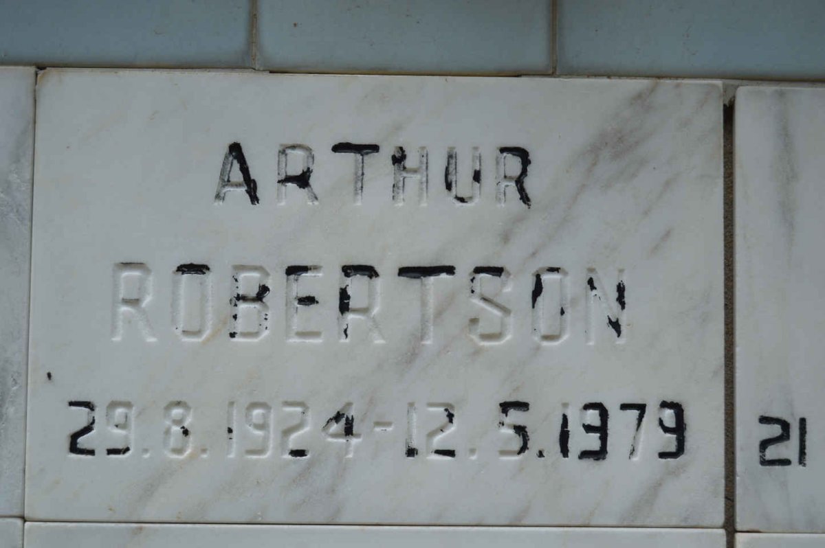 ROBERTSON Arthur 1924-1979