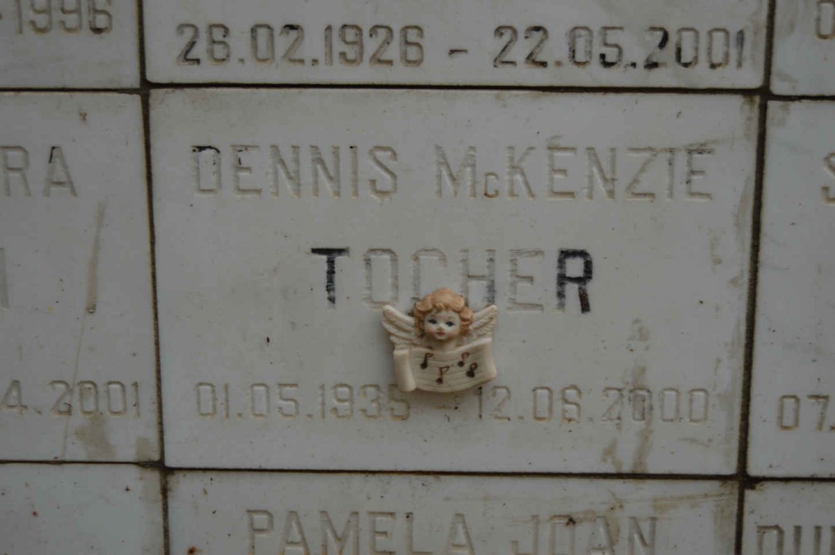 TOCHER Dennis McKenzie 1935-2000
