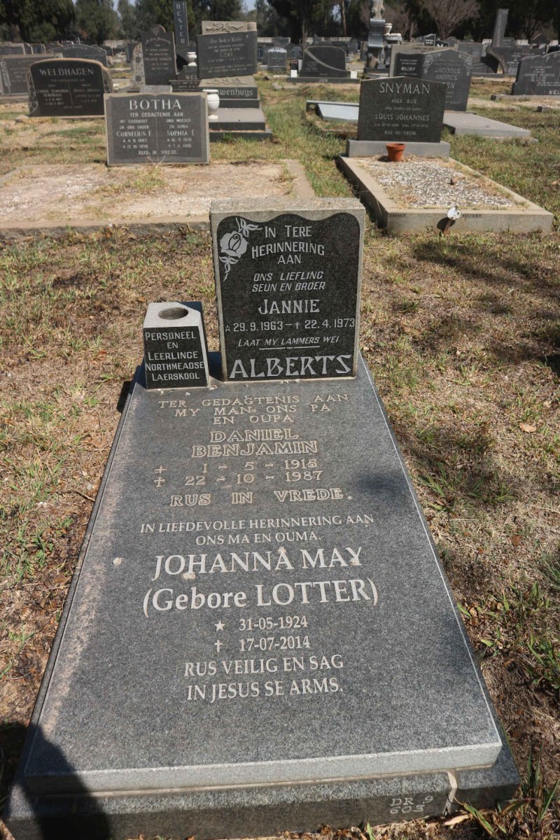 ALBERTS Daniel B. 1915-1987 &amp; Johanna M. LOTTER 1924-1914 :: ALBERTS Jannie 1963-1973