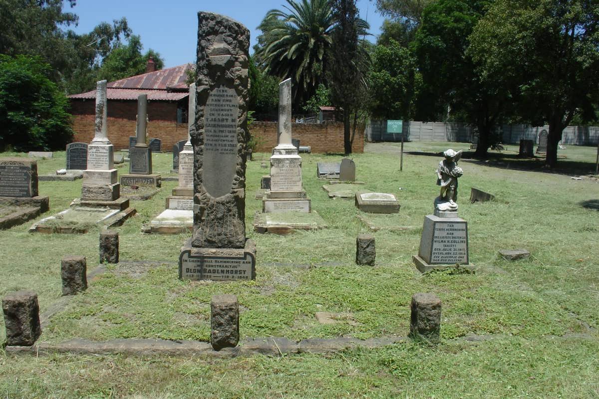 BADENHORST Tjaart N. 1890-1923 :: BADENHORST Deon 1925-1940
