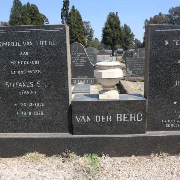 BERG Stefanus S.L., van der 1913-1970 &amp; Johanna J. 1922-2014
