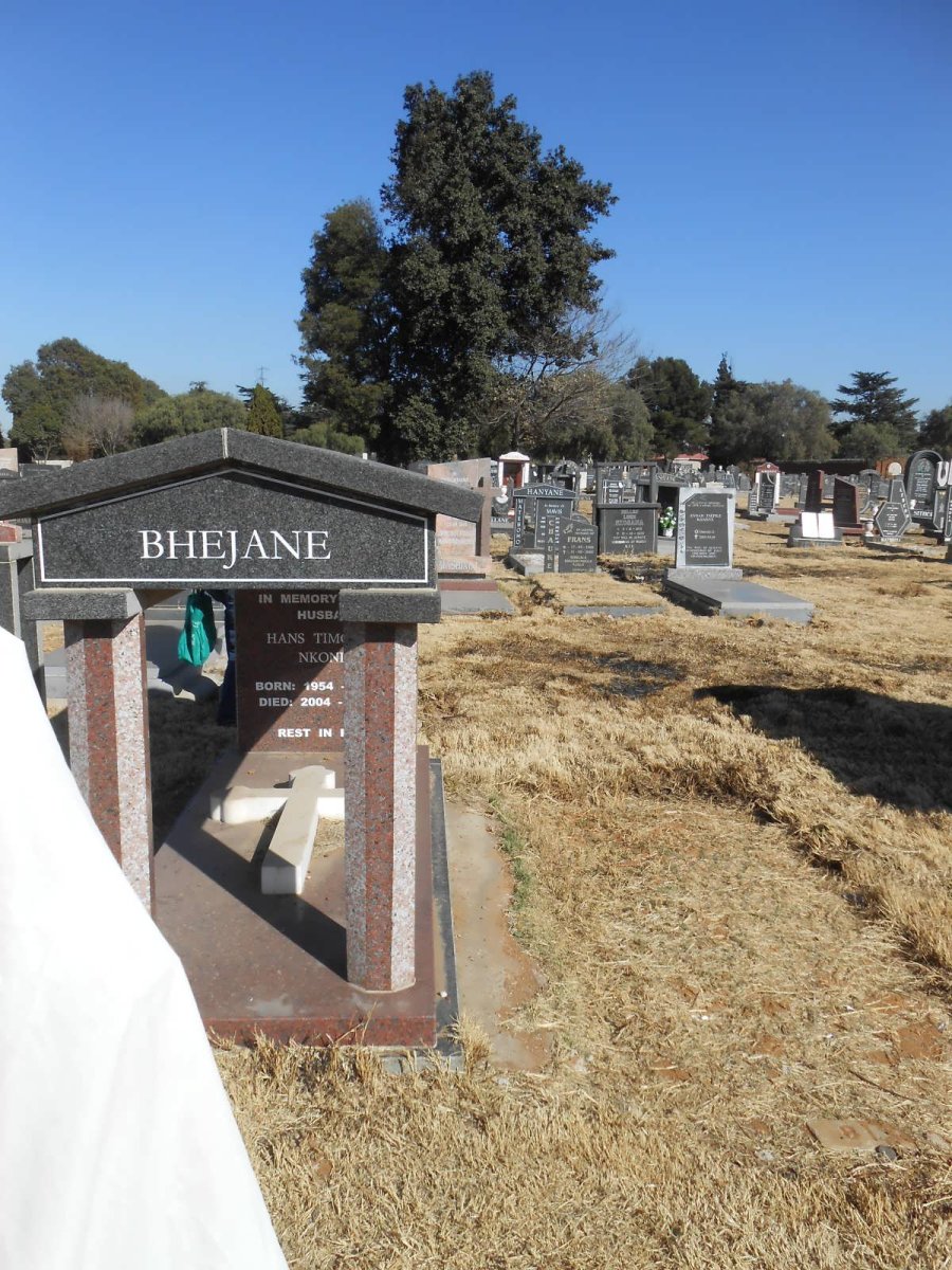 BHEJANE Hans Timothy Nkonde 1954-2004