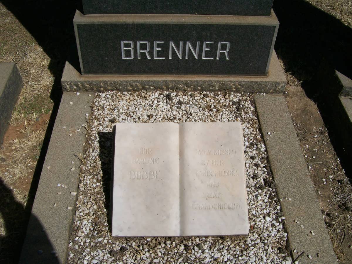 BRENNER Bubbe