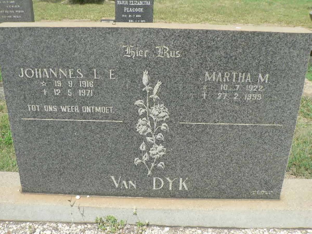 DYK Johannes L.E., van 1916-1971 &amp; Martha M. 1922-1999