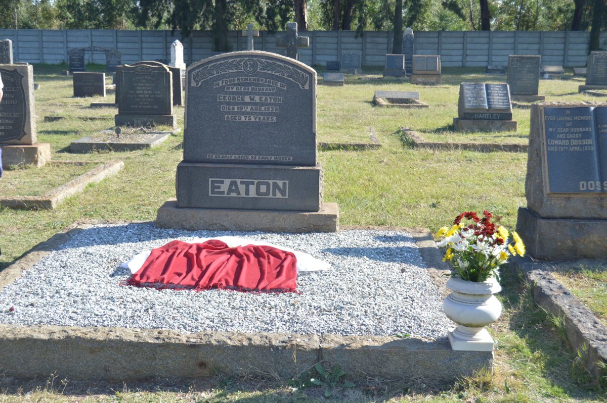 EATON George W. -1939 &amp; Esther HENRY 1862-1943