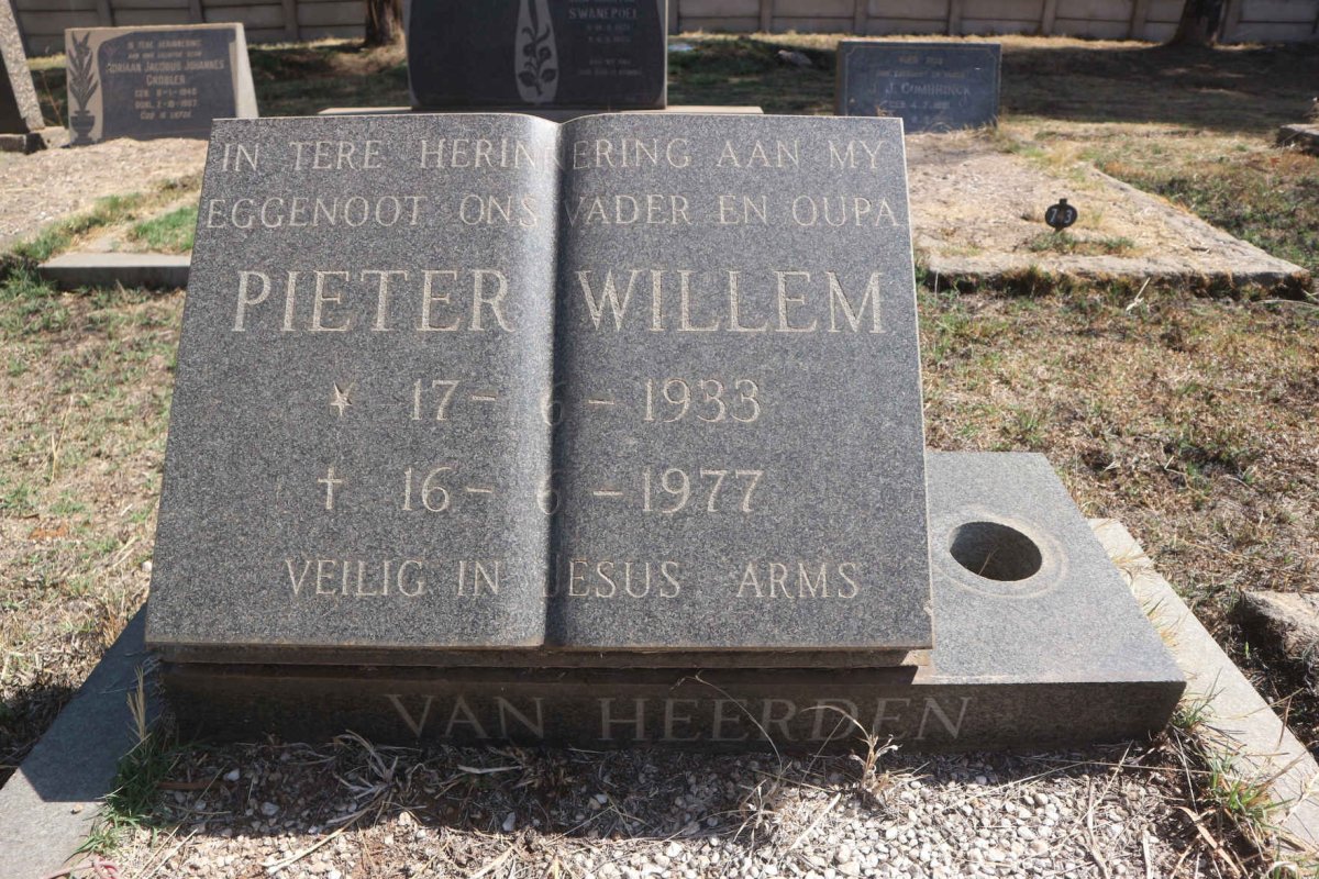 HEERDEN Pieter Willem, van 1933-1977