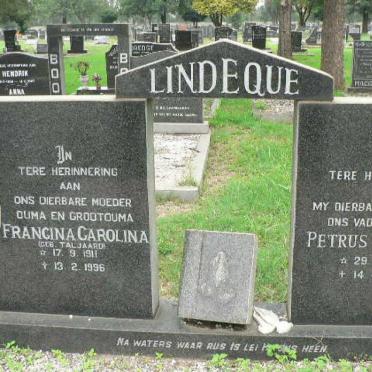 LINDEQUE Petrus Abraham 1905-1979 &amp; Francina Carolina TALJAARD 1911-1996