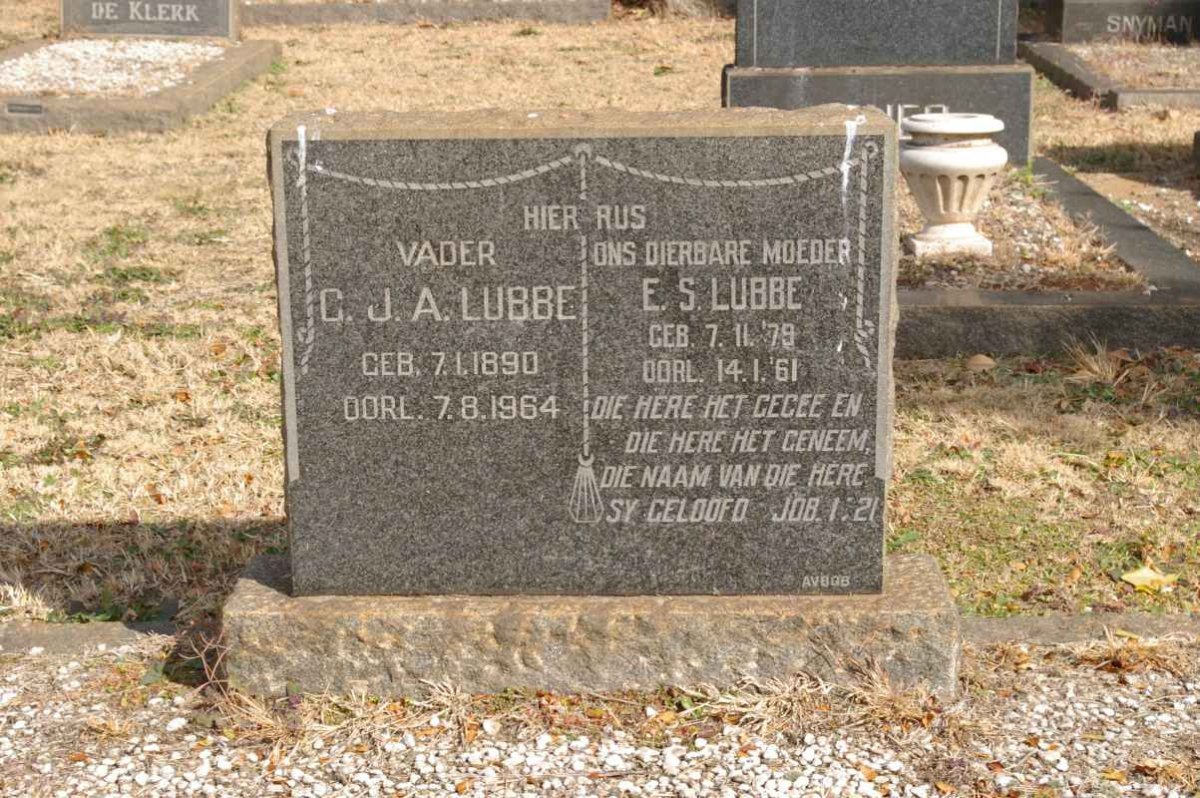 LUBBE G.J.A. 1890-1964 &amp; E.S. 1979-1961