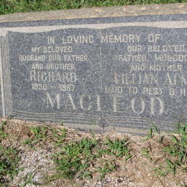 MACLEOD Richard 1930-1967 &amp; Lillian Alma -1967