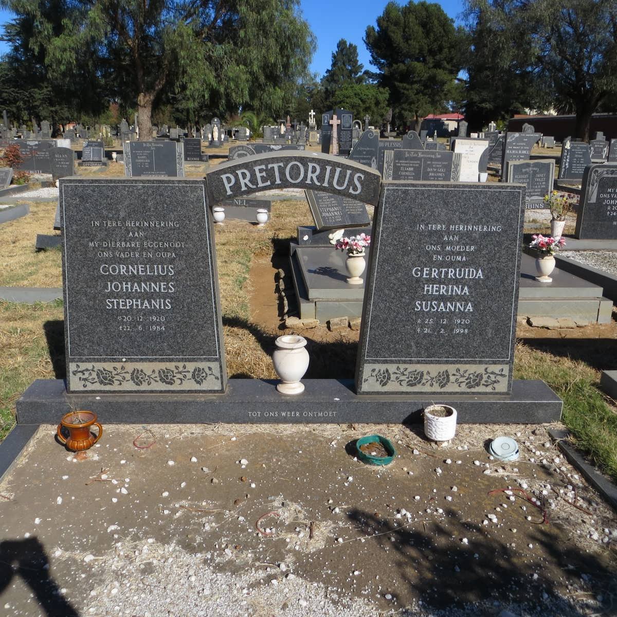 PRETORIUS Cornelius Johannes Stephanis 1920-1984 &amp; Gertruida Herina Susanna 1920-1998