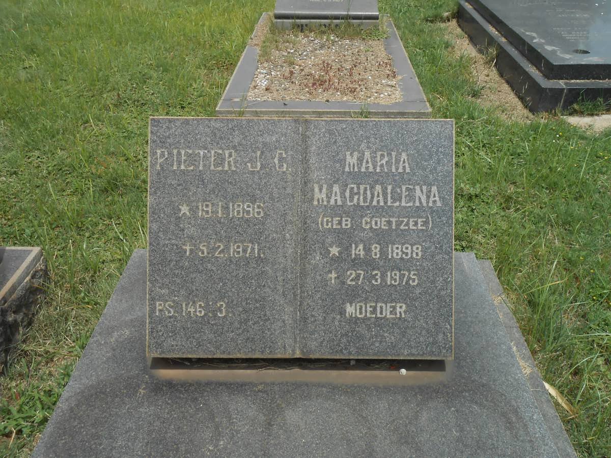 ROUX Pieter J.C. 1896-1971 &amp; Maria Magdalena COETZEE 1898-1975