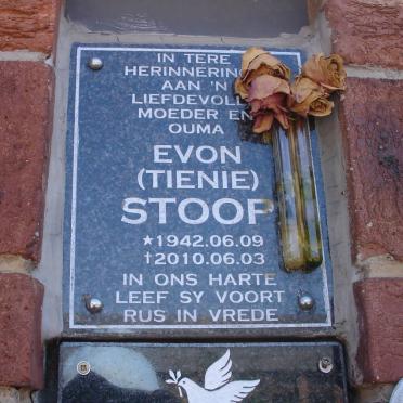 STOOP Evon 1942-2010