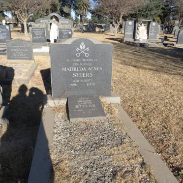 STEERS William Ernest 1883-1957 &amp; Mathilda Agnes 1886-1968