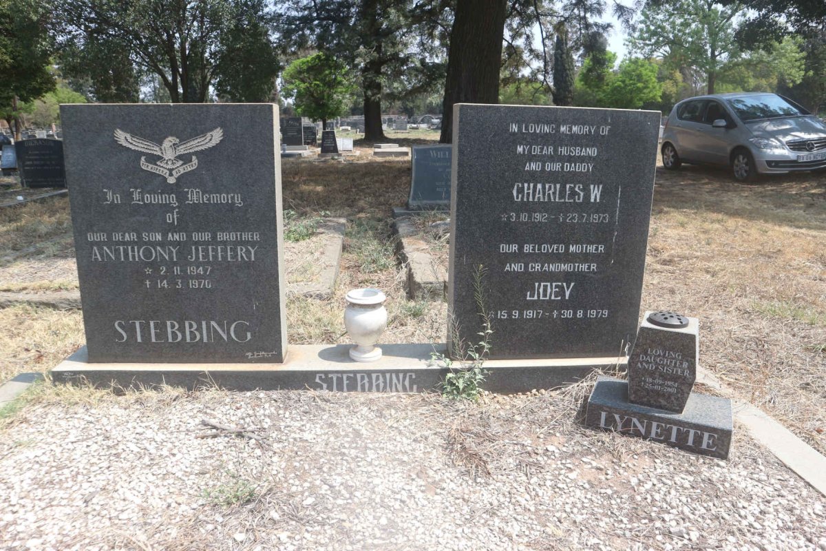 STEBBING Anthony Jeffery 1947-1970 :: STEBBING Charles W. 1912-1973 & Joey 1917-1979 :: STEBBING Lynette 1954-2001