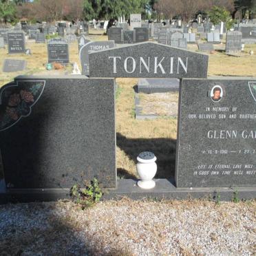 TONKIN Glenn Gary 1961-1992