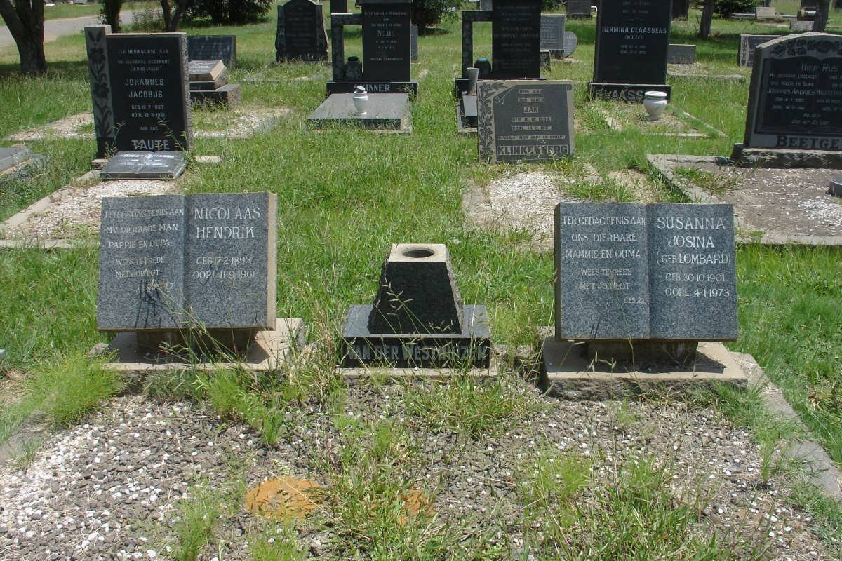 WESTHUIZEN Nicolaas Hendrik, van der 1895-1961 &amp; Susanna Josina LOMBARD 1901-1973