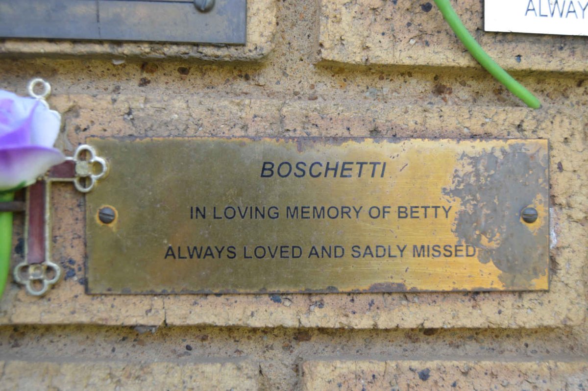 BOSCHETTI Gianni &amp; Betty