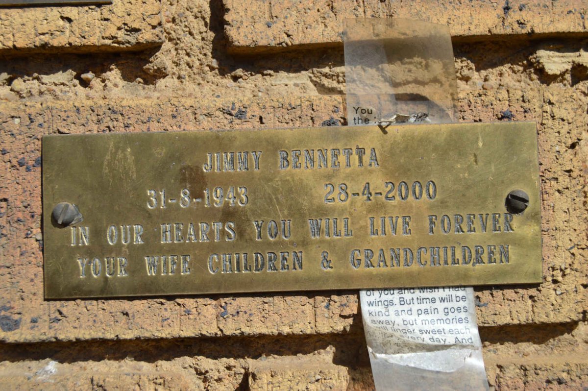 BENNETTA Jimmy 1943-2000