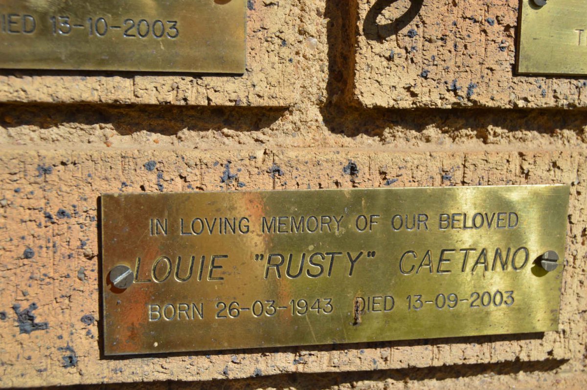 CAETANO Louie 1943-2003