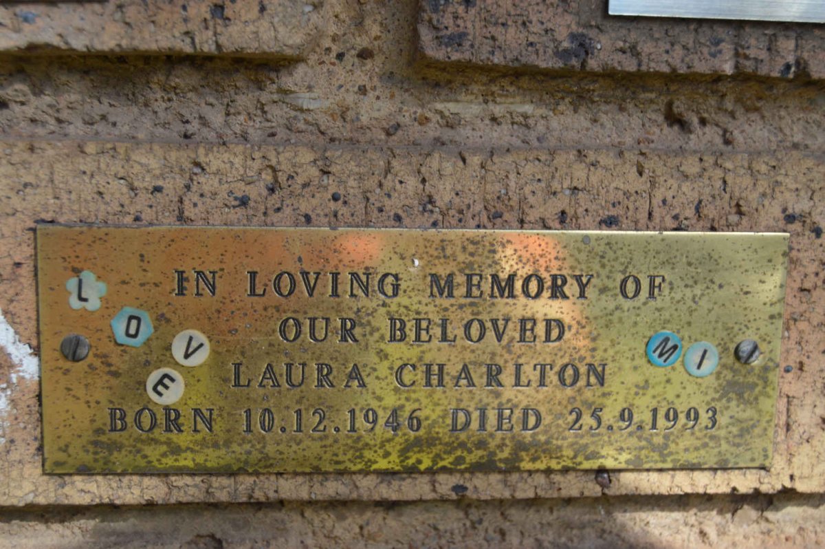 CHARLTON Laura 1946-1993