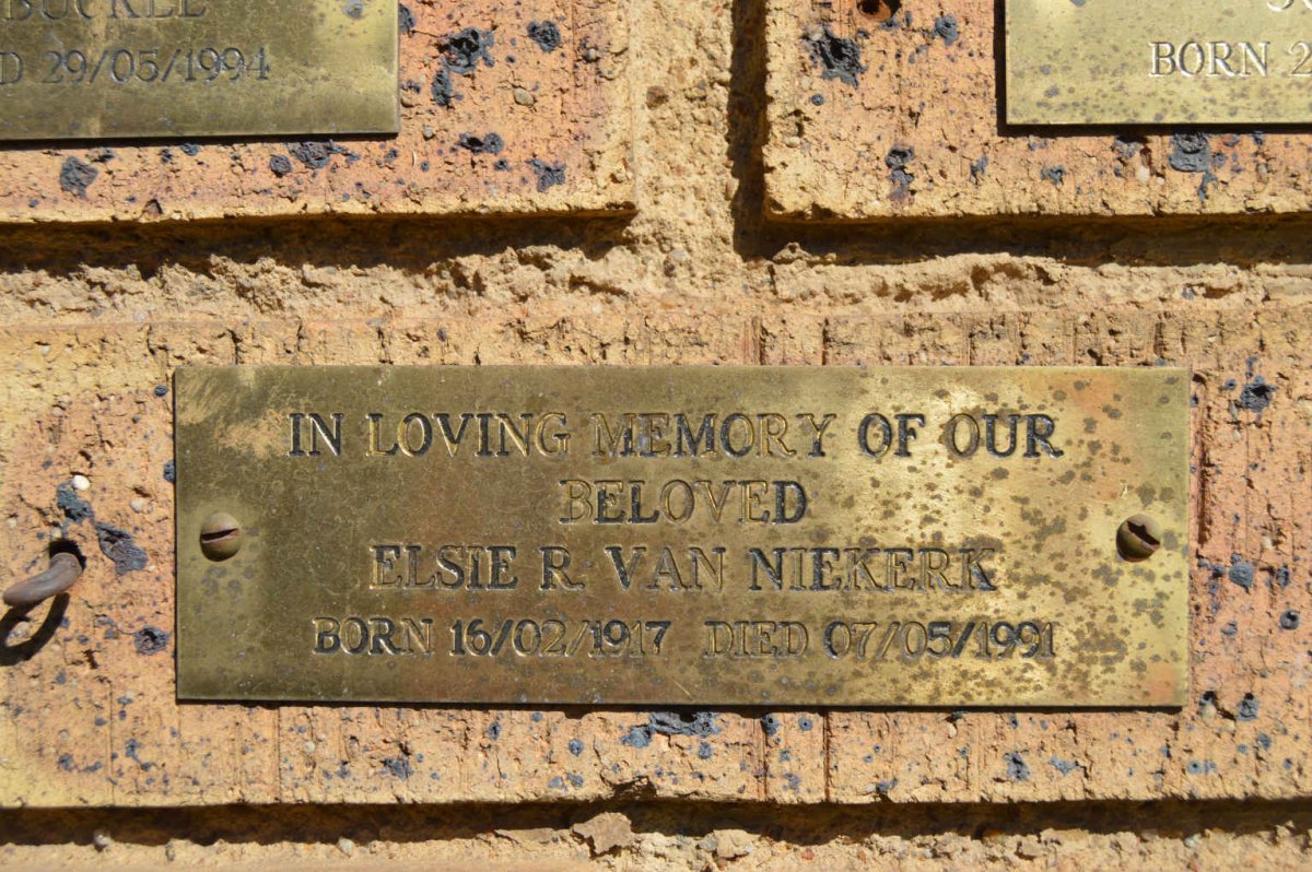 NIEKERK Elsie R., van 1917-1991