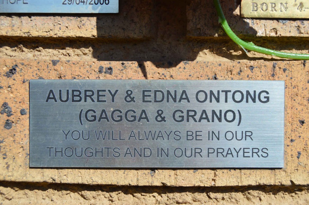 ONTONG Aubrey &amp; Edna
