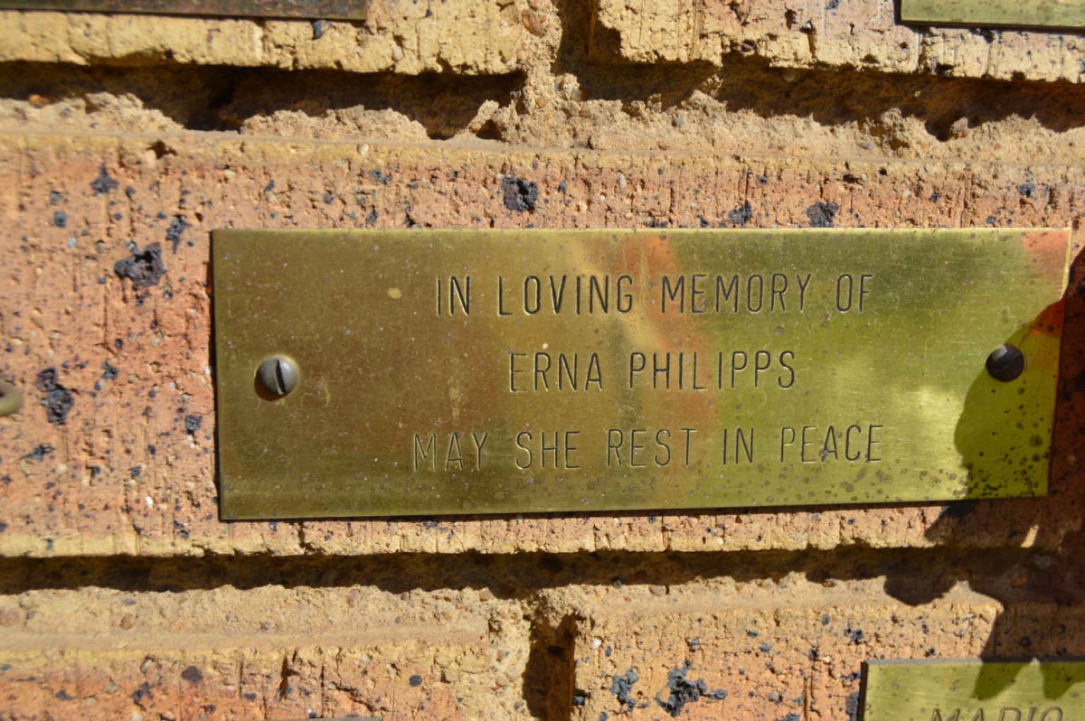 PHILIPPS Erna