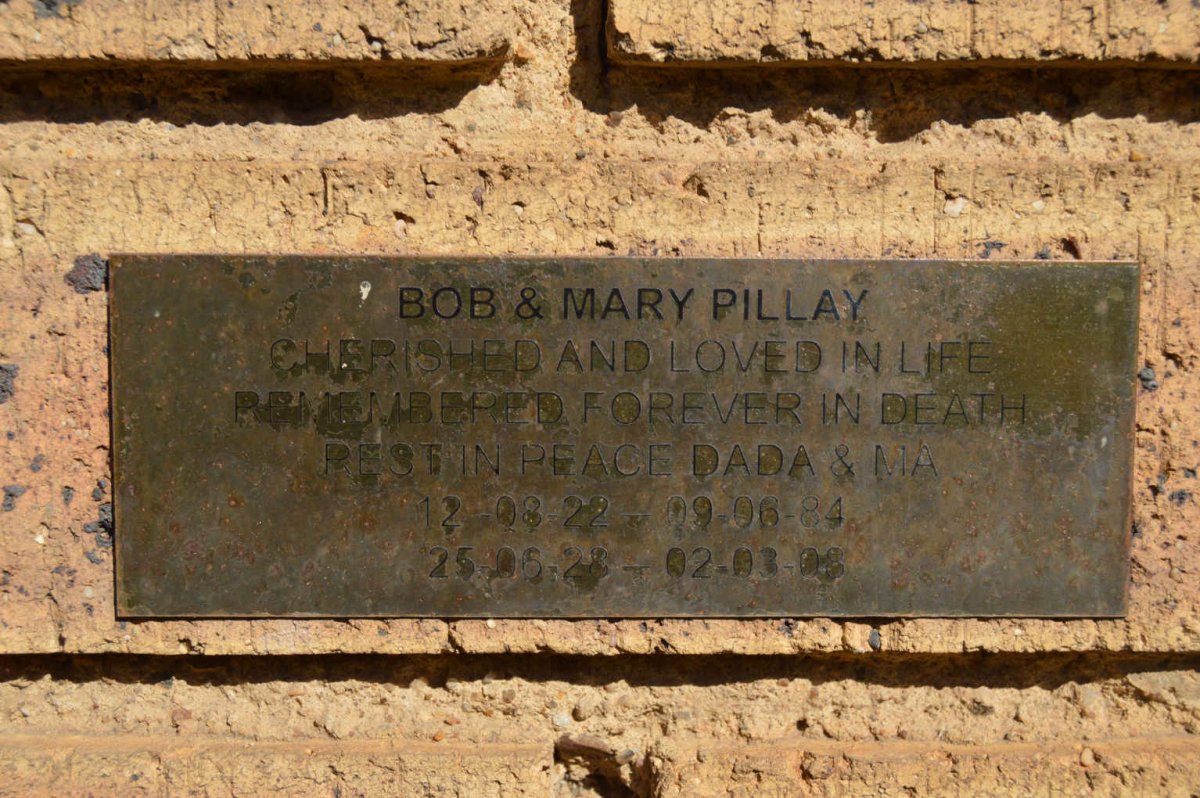 PILLAY Bob 1922-1984 &amp; Mary 1928-2008