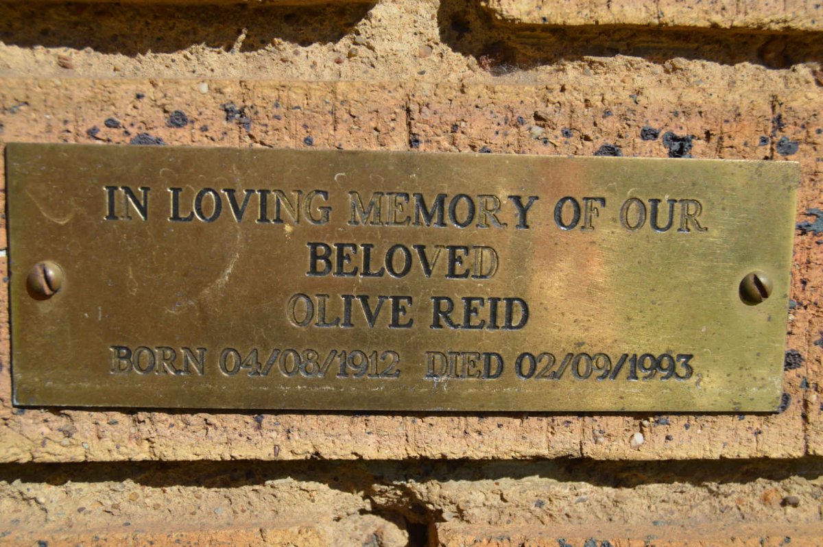 REID Olive 1912-1993