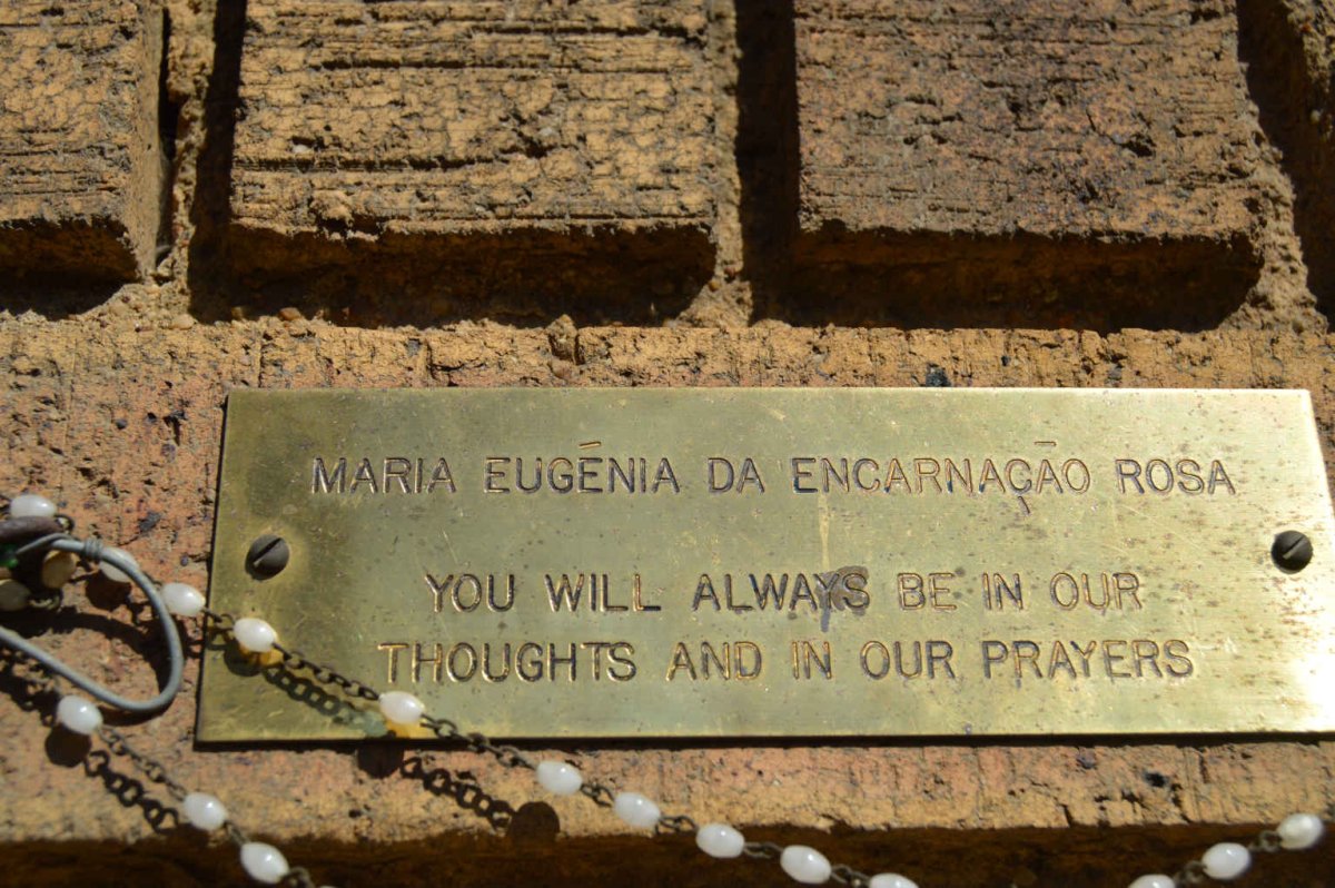 ROSA Maria Eugenia Da Encarnacao