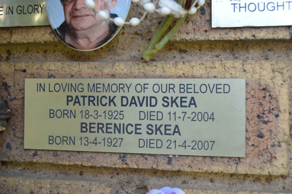 SKEA Patrick David 1925-2004 &amp; Berenice 1927-2007