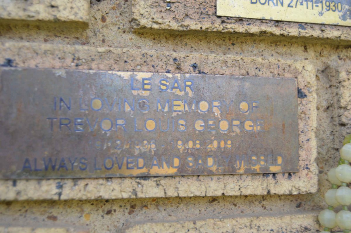 SAR Trevor Louis George, le 1936-2009