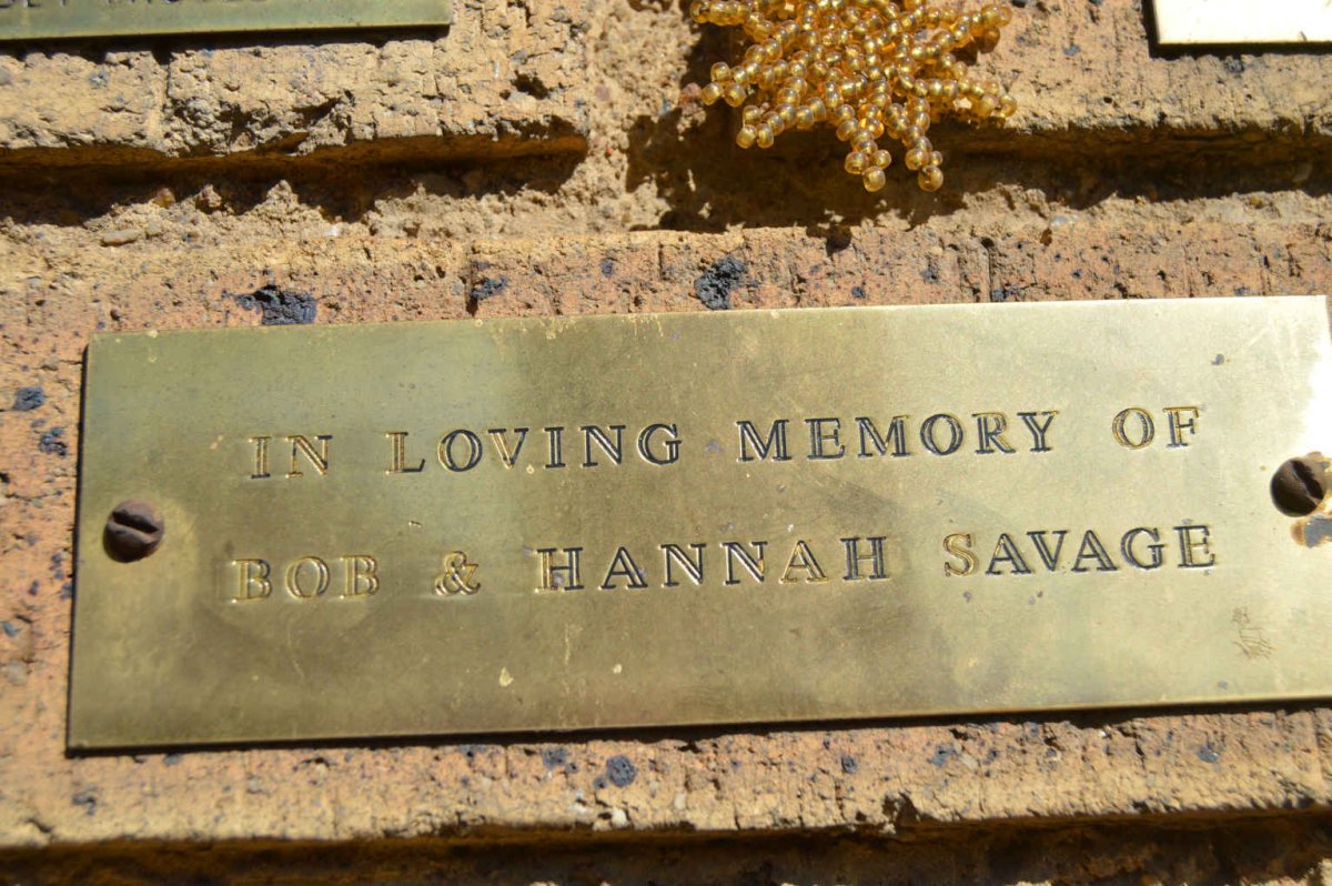 SAVAGE Bob &amp; Hannah