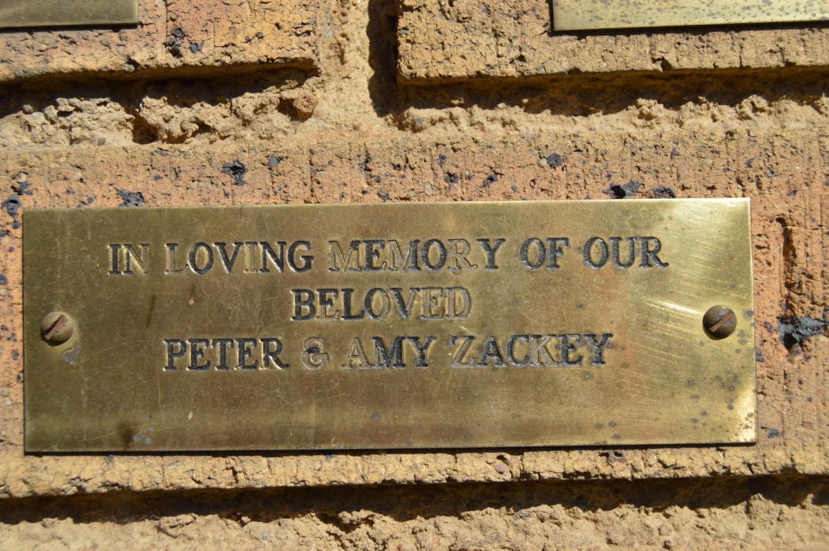 ZACKEY Peter &amp; Amy
