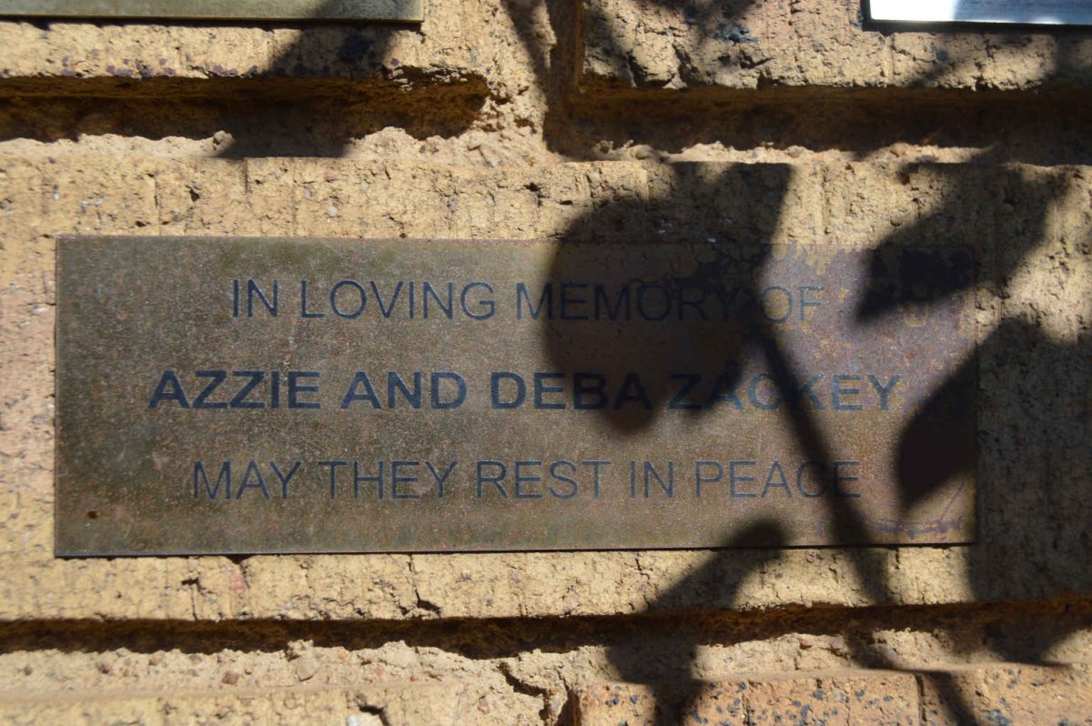 ZACKEY Azzie &amp; Deba